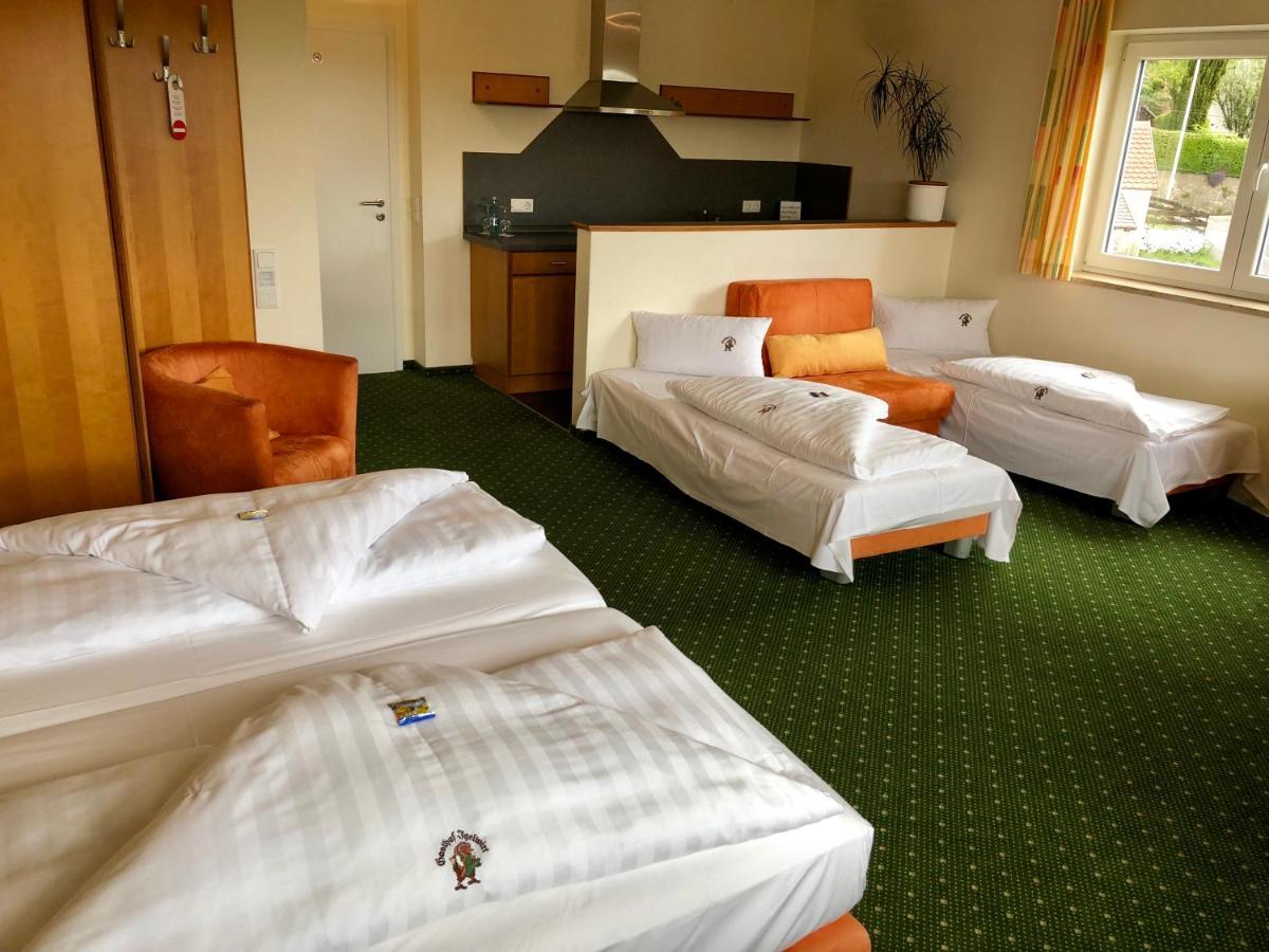Berggasthof Hotel Igelwirt Schnaittach Exteriör bild