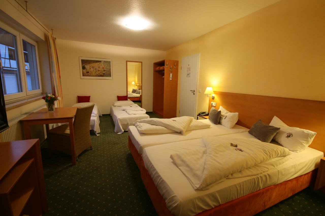 Berggasthof Hotel Igelwirt Schnaittach Exteriör bild