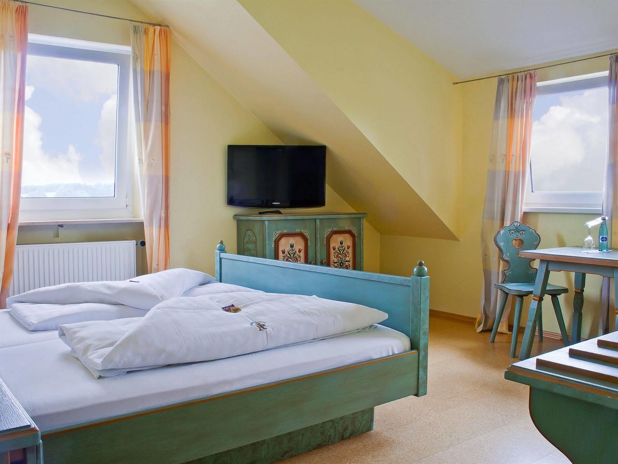 Berggasthof Hotel Igelwirt Schnaittach Exteriör bild